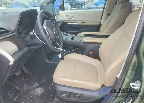 2023 Toyota Sienna Xle z USA, uszkodzony, nr VIN 5TDYRKEC0PS142086
